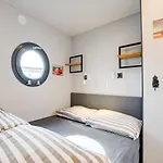 Beautiful Houseboat In Marina Of Botel *